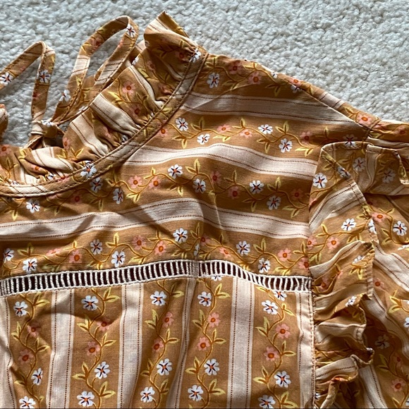 CROP TOP WITH BIG SLEEVES - Picture 4 of 14